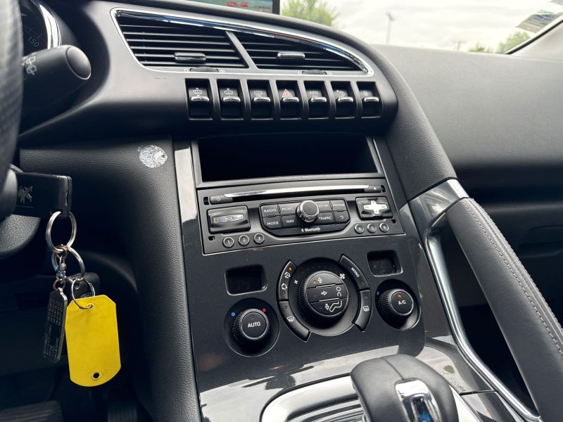 PEUGEOT 3008 HYbrid4 2.0 HDi 163ch ETG6 + Electric 37ch