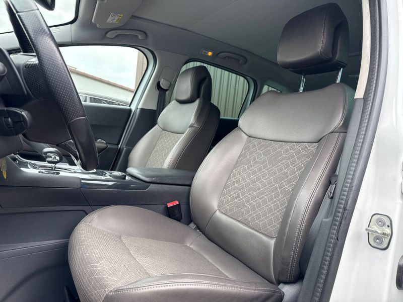 PEUGEOT 3008 HYbrid4 2.0 HDi 163ch ETG6 + Electric 37ch