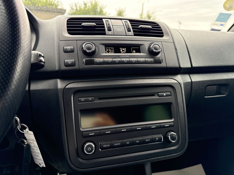 SKODA FABIA COMBI  2014