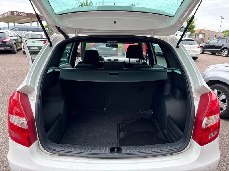 SKODA FABIA COMBI  2014