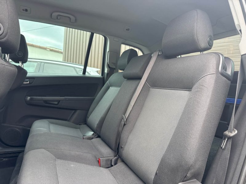 OPEL ZAFIRA 2012