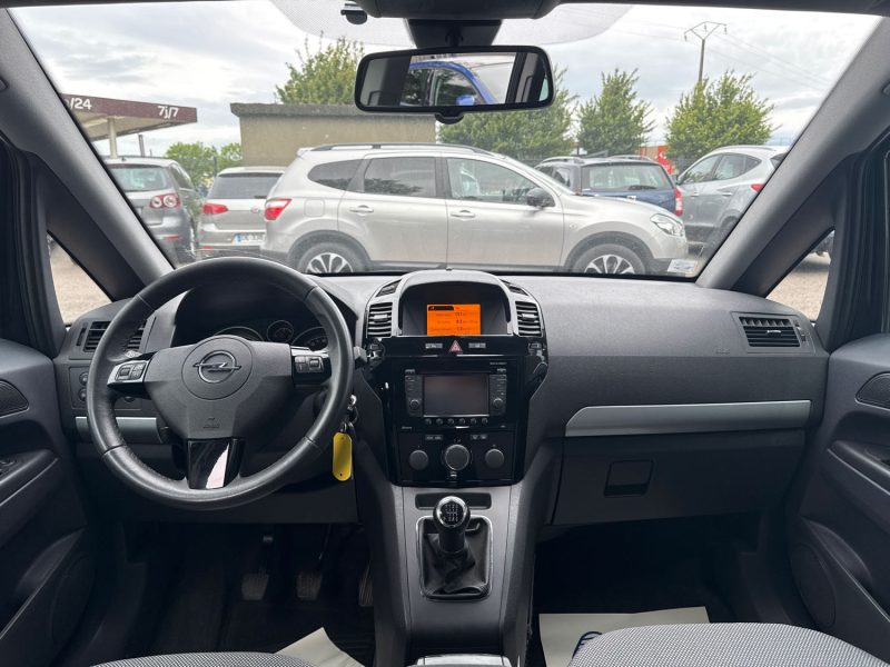 OPEL ZAFIRA 2012