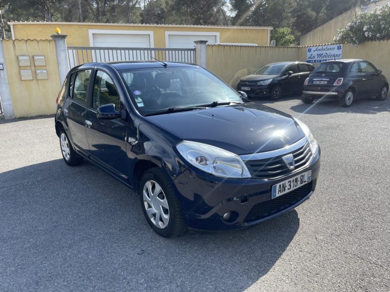 DACIA SANDERO 2010