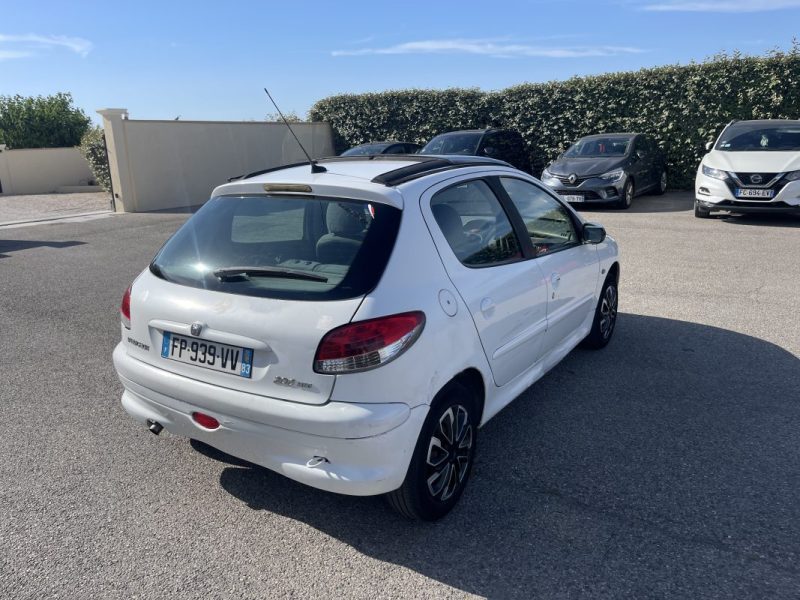 PEUGEOT 206 2002