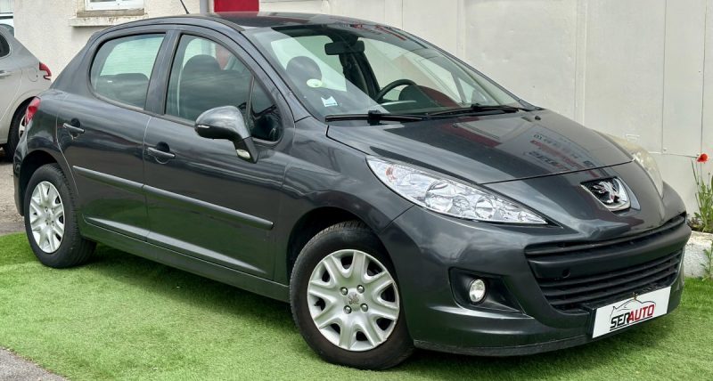 PEUGEOT 207 2010