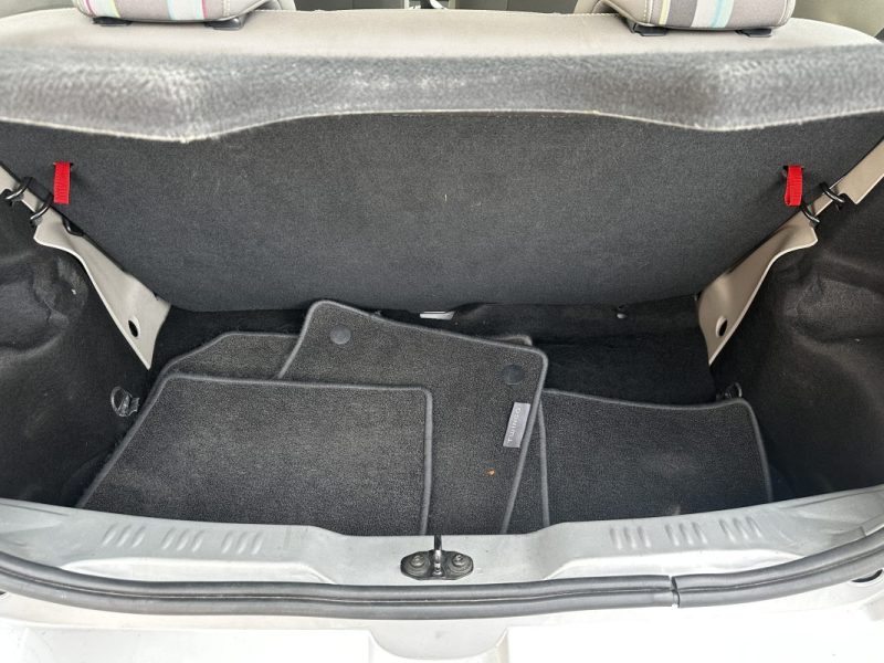 RENAULT TWINGO II 2013