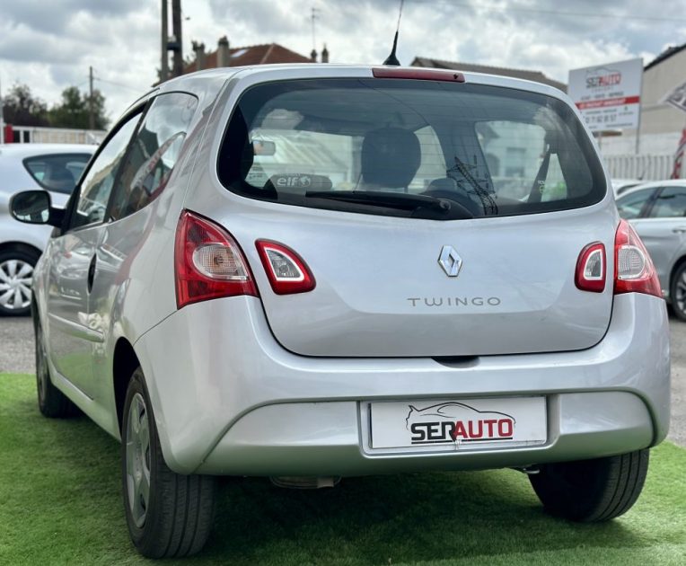 RENAULT TWINGO II 2013
