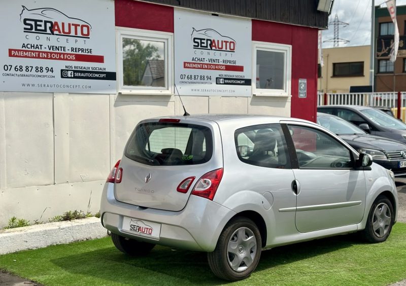RENAULT TWINGO II 2013