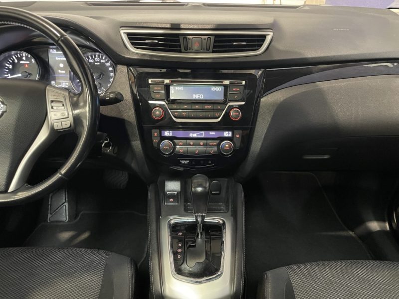 NISSAN QASHQAI 1.2 DIG-T 2WD N-CONNECTA X-TRONIC 
