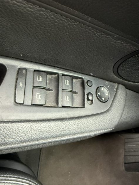 BMW X5 E70 3.0d 235ch Luxe A / PREMIÈRE MAIN / PROBLÊME DE BOITE / VENDU EN L'ETAT