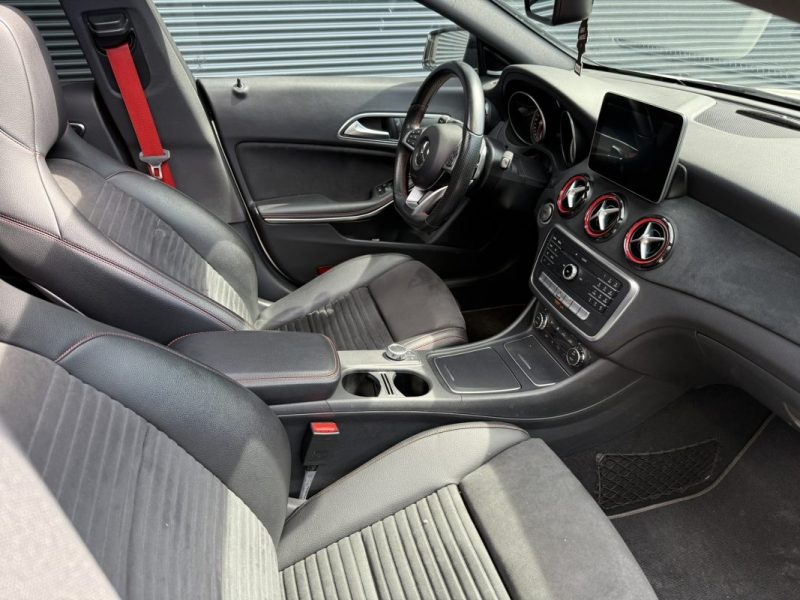 MERCEDES CLASSE CLA SHOOTING BRAKE 250 7-G DCT 4Matic Version Sport