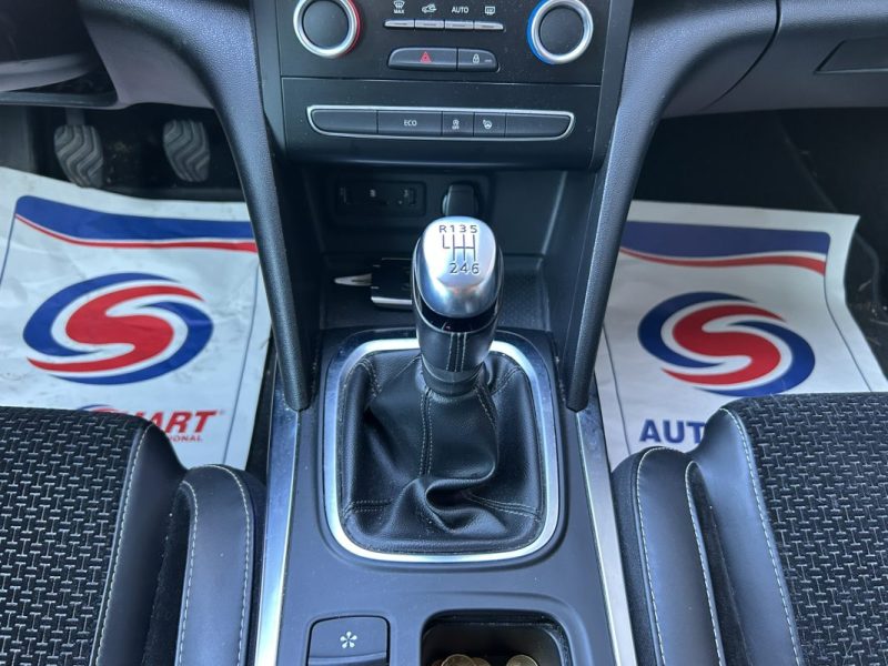 RENAULT MEGANE IV BERLINE TCe 130 Energy Intens