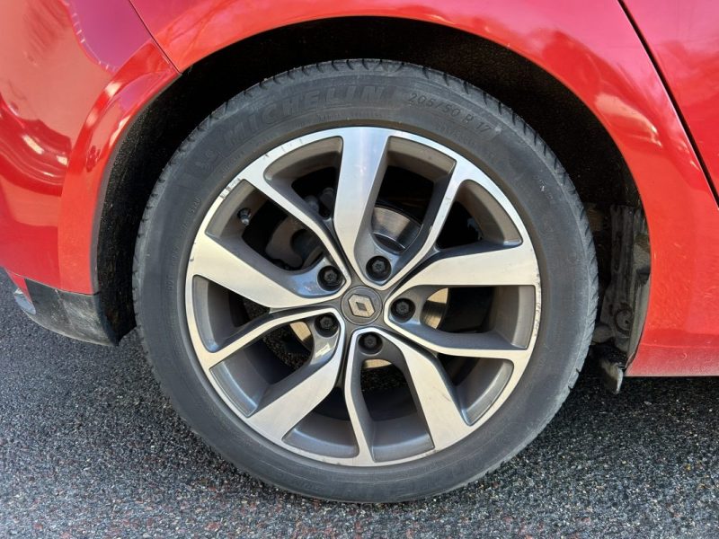 RENAULT MEGANE IV BERLINE TCe 130 Energy Intens