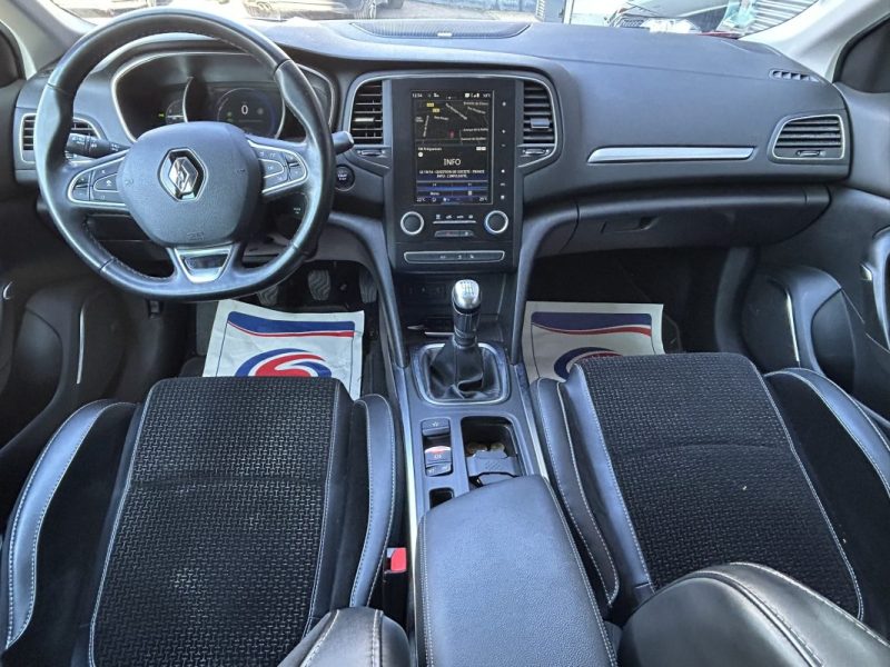 RENAULT MEGANE IV BERLINE TCe 130 Energy Intens