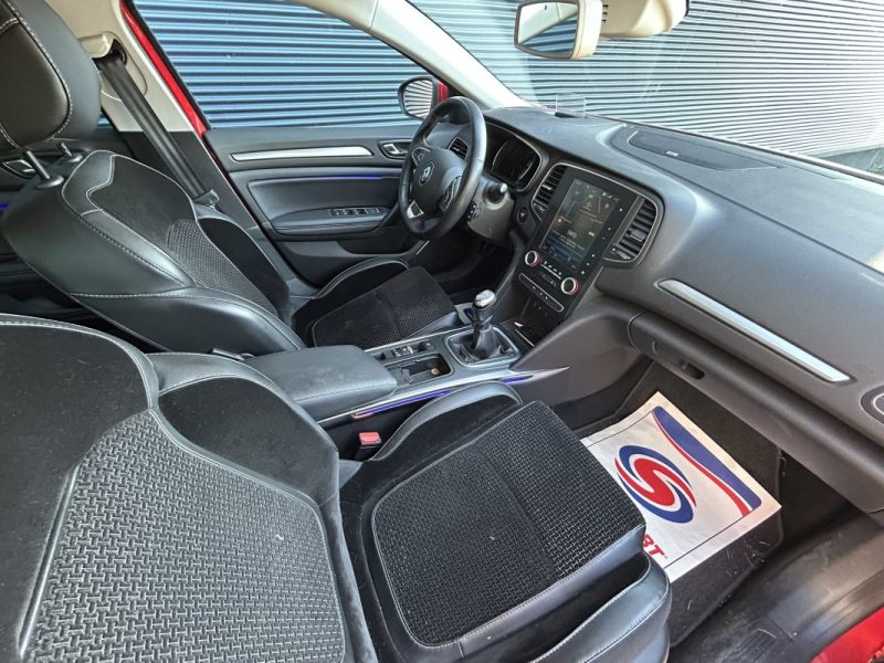 RENAULT MEGANE IV BERLINE TCe 130 Energy Intens