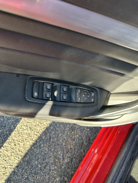 RENAULT MEGANE IV BERLINE TCe 130 Energy Intens