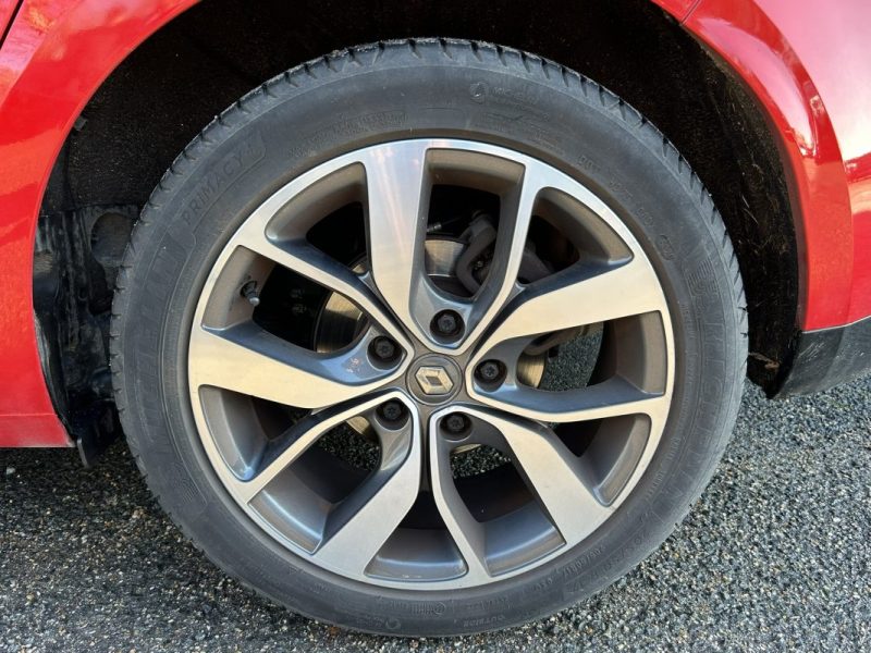 RENAULT MEGANE IV BERLINE TCe 130 Energy Intens