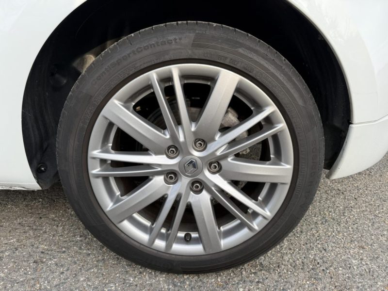 RENAULT MEGANEIII 1.5 DCI EDC 110cv gt line