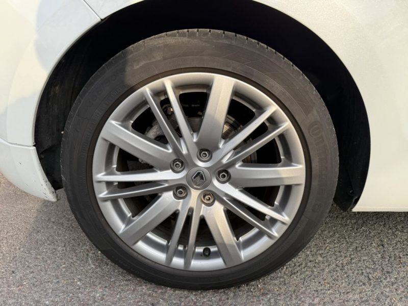 RENAULT MEGANEIII 1.5 DCI EDC 110cv gt line