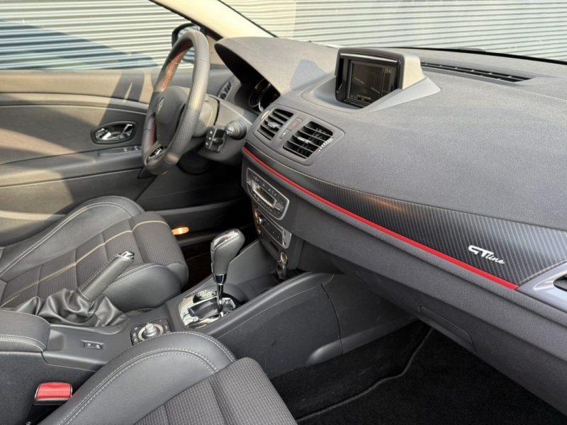 RENAULT MEGANEIII 1.5 DCI EDC 110cv gt line