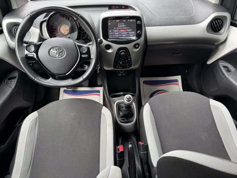TOYOTA AYGO 1.0 VVT-i x-play