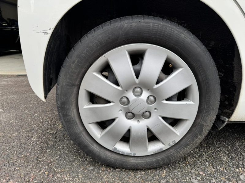 TOYOTA AYGO 1.0 VVT-i x-play