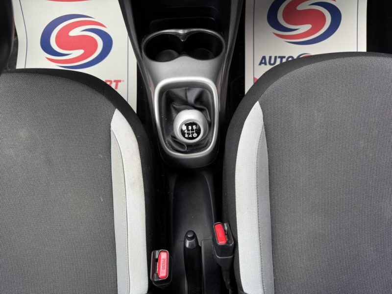 TOYOTA AYGO 1.0 VVT-i x-play