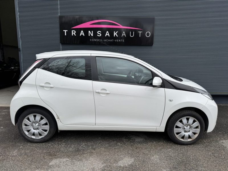 TOYOTA AYGO 1.0 VVT-i x-play