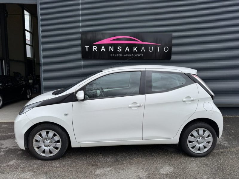 TOYOTA AYGO 1.0 VVT-i x-play