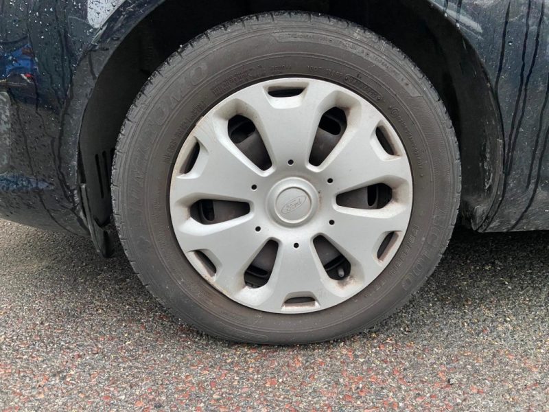 FORD FIESTA 1.1 70 ch BVM5 ESSENTIEL