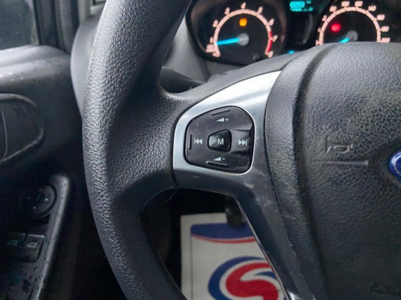 FORD FIESTA 1.1 70 ch BVM5 ESSENTIEL