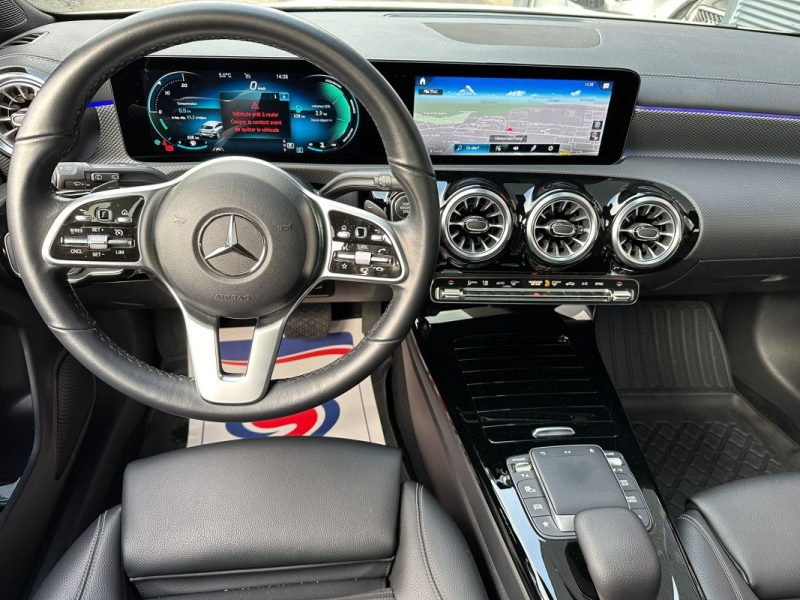 MERCEDES CLA SHOOTING BRAKE BUSINESS 180 7G-DCT Business Line