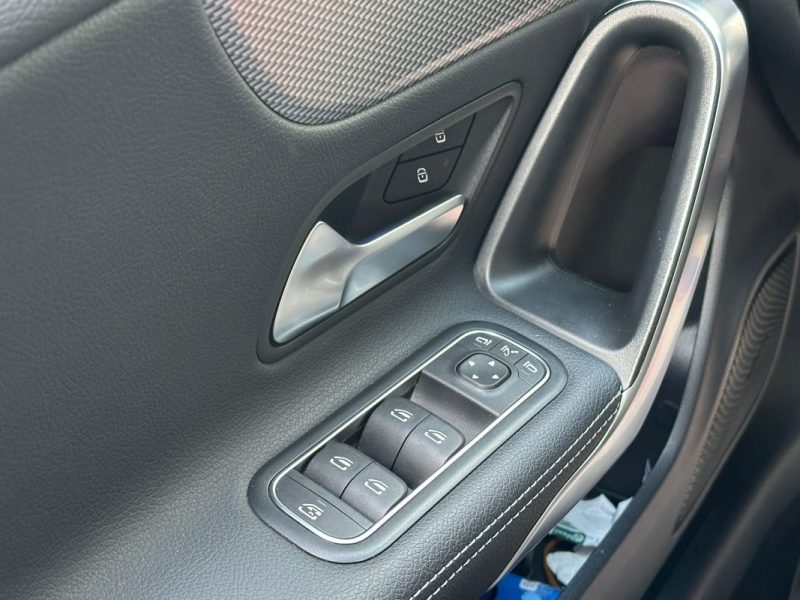 MERCEDES CLA SHOOTING BRAKE BUSINESS 180 7G-DCT Business Line