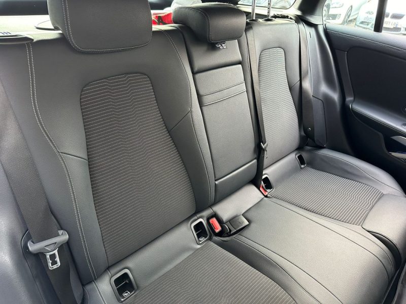 MERCEDES CLA SHOOTING BRAKE BUSINESS 180 7G-DCT Business Line