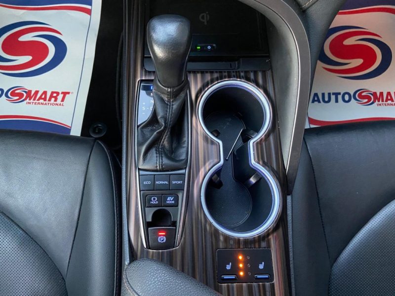 TOYOTA CAMRY 2.5 VVT-I 16V 218 Hybrid 177cv - Suivi d'entretien complet