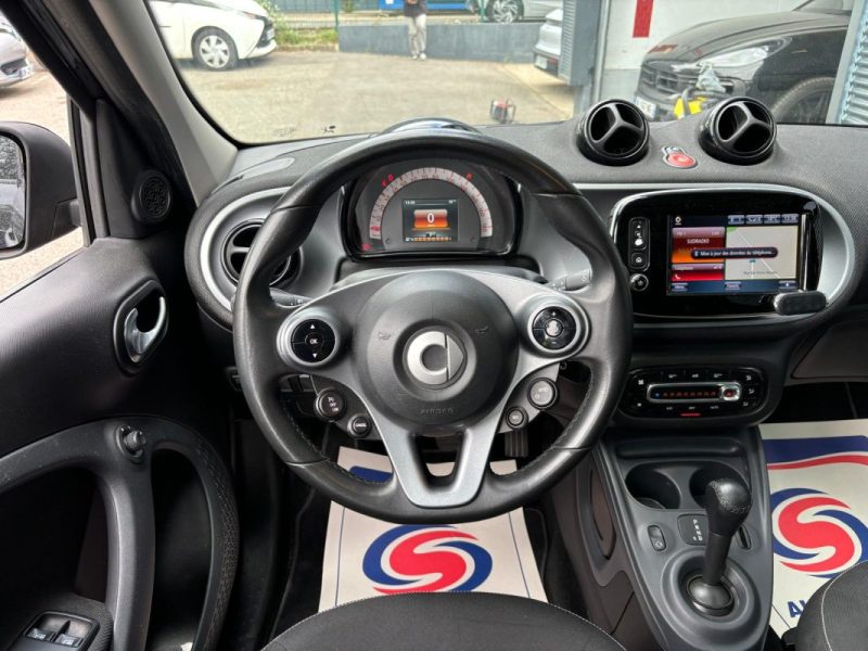 SMART FORFOUR 0.9 TCE 90 PASSION BVA6 - Suivi d'entretien complet