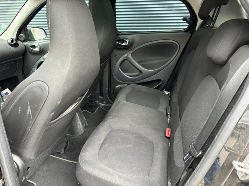 SMART FORFOUR 0.9 TCE 90 PASSION BVA6 - Suivi d'entretien complet
