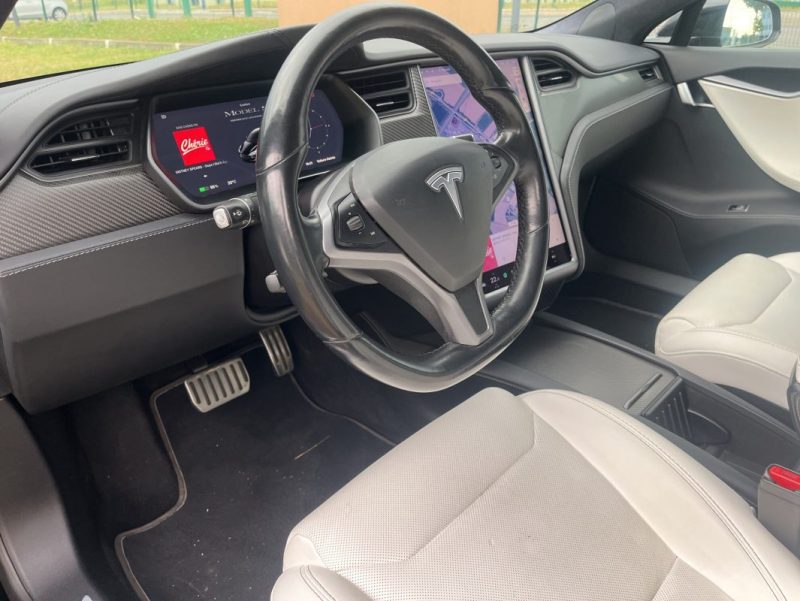 TESLA MODEL S 2019