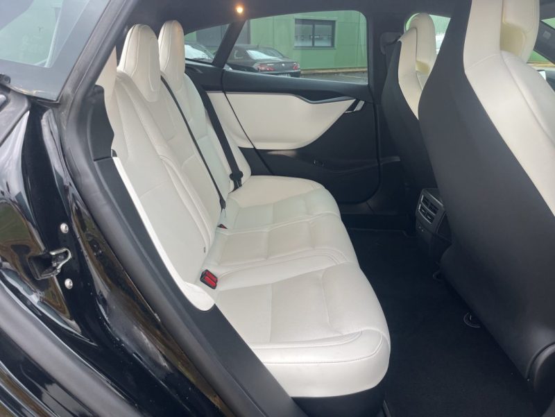 TESLA MODEL S 2019
