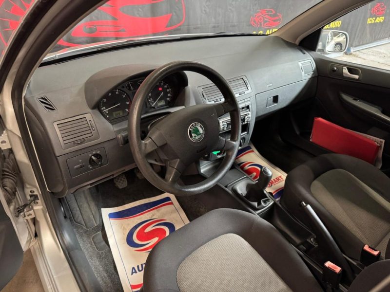 SKODA FABIA COMBI 1.2i 65 Confort  1.2i 65 Confort 