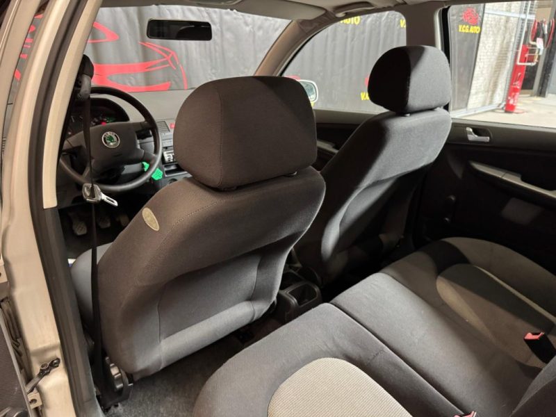 SKODA FABIA COMBI 1.2i 65 Confort  1.2i 65 Confort 