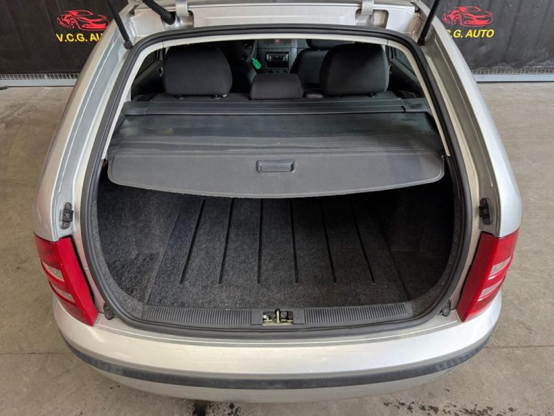 SKODA FABIA COMBI 1.2i 65 Confort  1.2i 65 Confort 