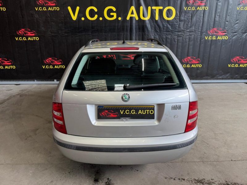 SKODA FABIA COMBI 1.2i 65 Confort  1.2i 65 Confort 