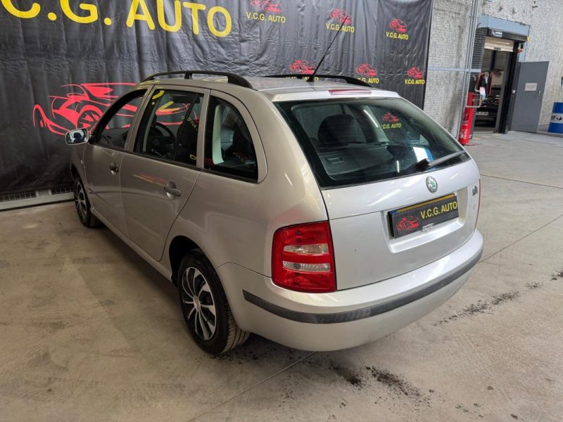 SKODA FABIA COMBI 1.2i 65 Confort  1.2i 65 Confort 