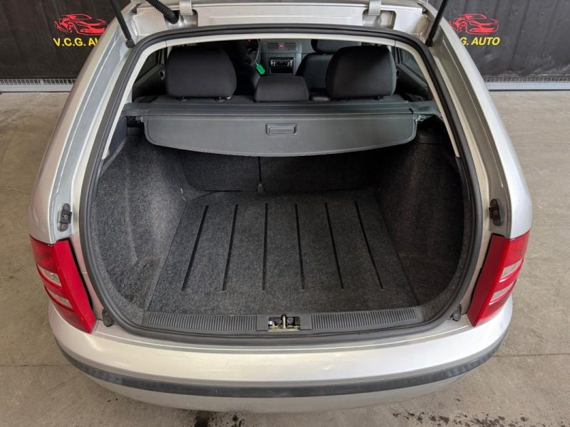 SKODA FABIA COMBI 1.2i 65 Confort  1.2i 65 Confort 