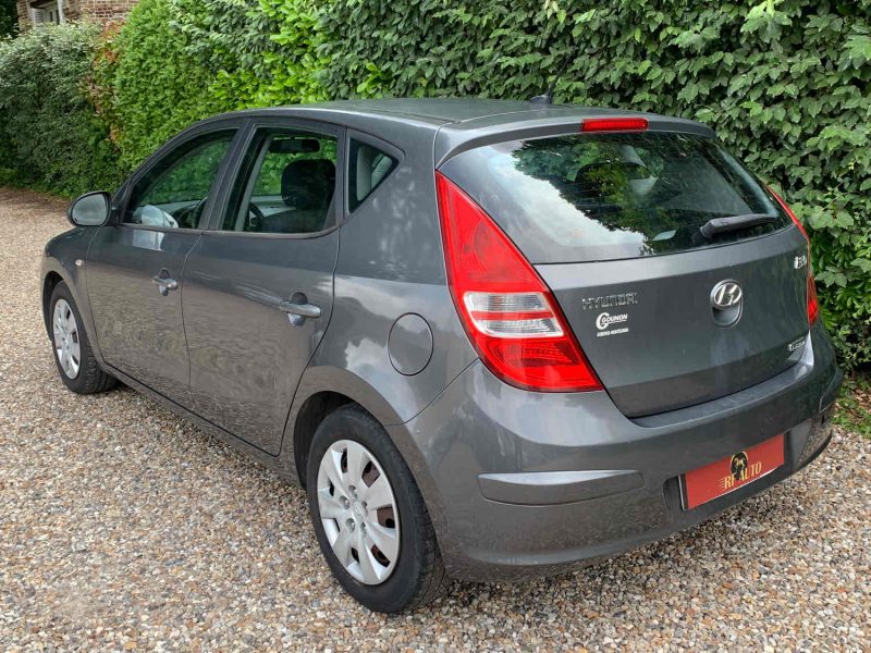 HYUNDAI I 30 2008 1.6 CRDI