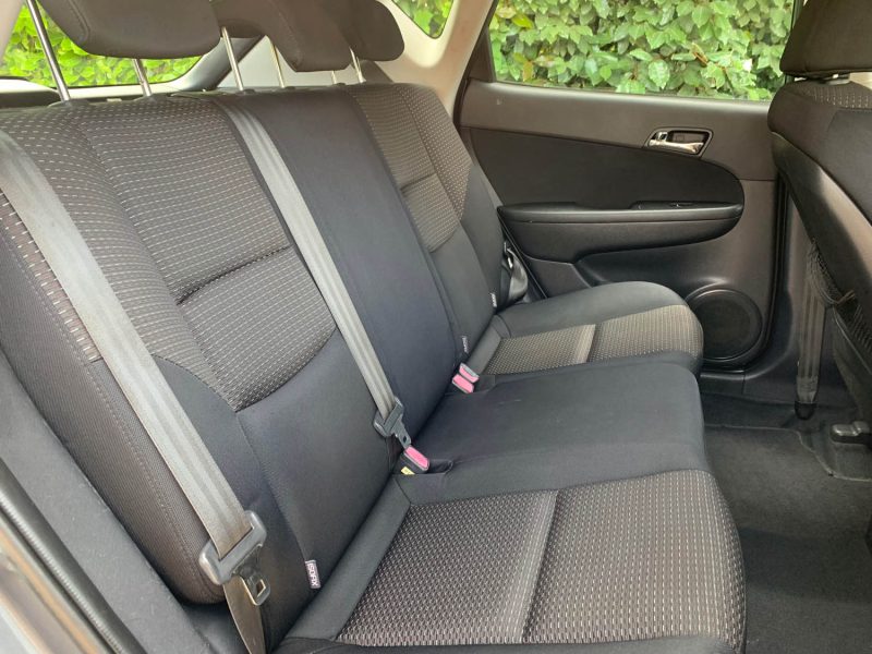 HYUNDAI I 30 2008 1.6 CRDI