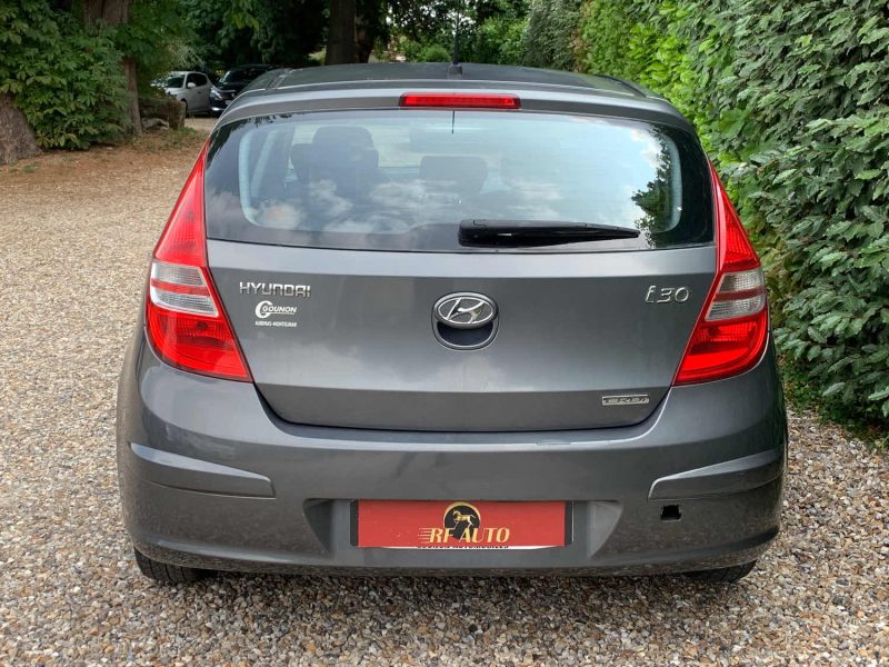 HYUNDAI I 30 2008 1.6 CRDI