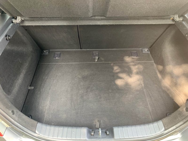 HYUNDAI I 30 2008 1.6 CRDI