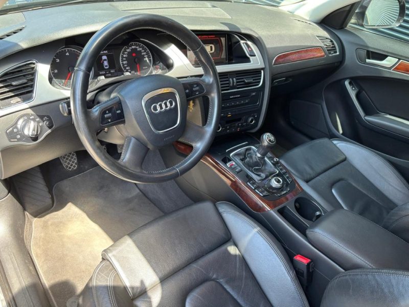 AUDI A4 2.0 TDI 143cv AMBITION LUXE - Suivi d'entretien complet 